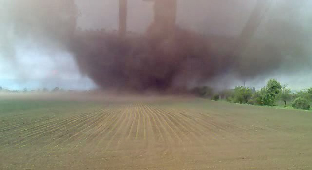 12.05.2011 Tornado bei Apolda und Überschwemmung A38