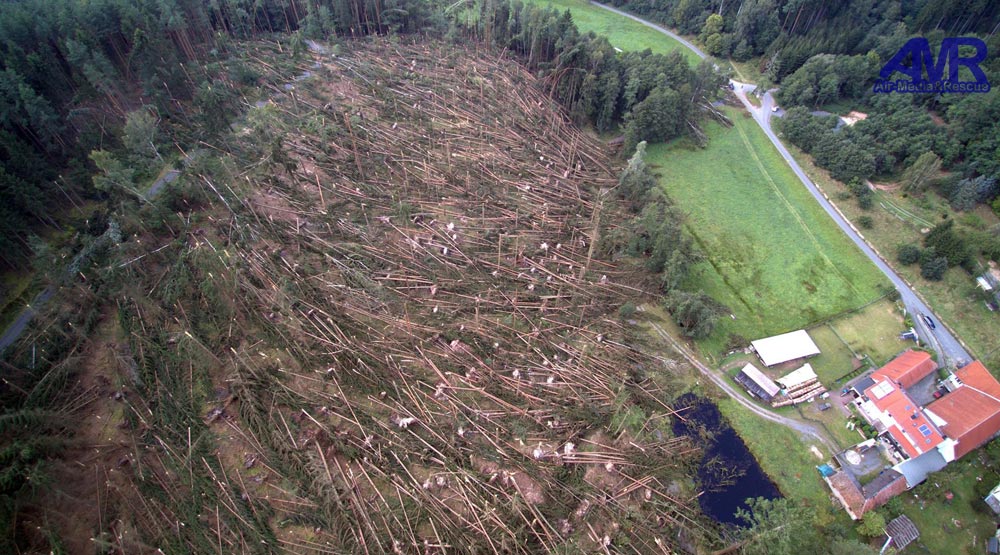 04.09.2016: Starker Tornado in Friedebach